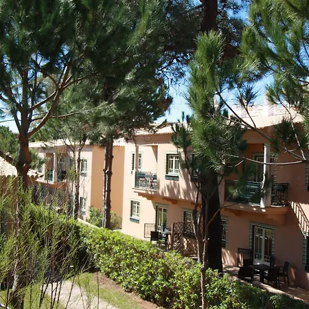 Lejlighedshotel Quinta Pedra Dos Bicos 4*