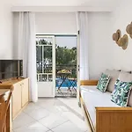 Апарт-готель Quinta Pedra Dos Bicos 4*