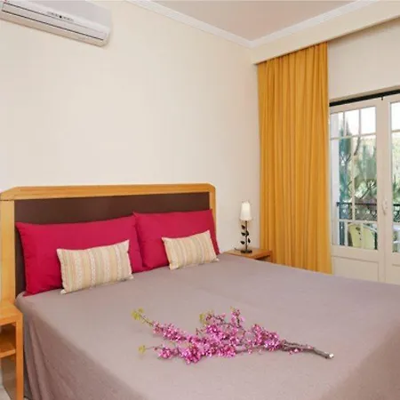 Quinta Pedra Dos Bicos 4* Αλμπουφέιρα
