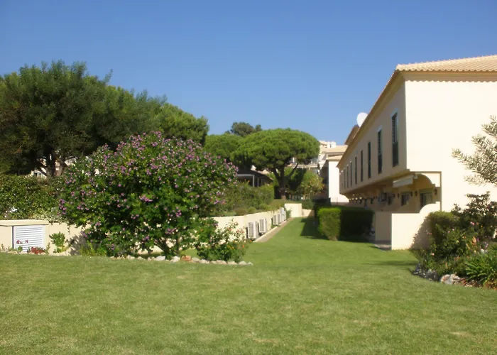 Hotel apartamentowy Quinta Pedra Dos Bicos